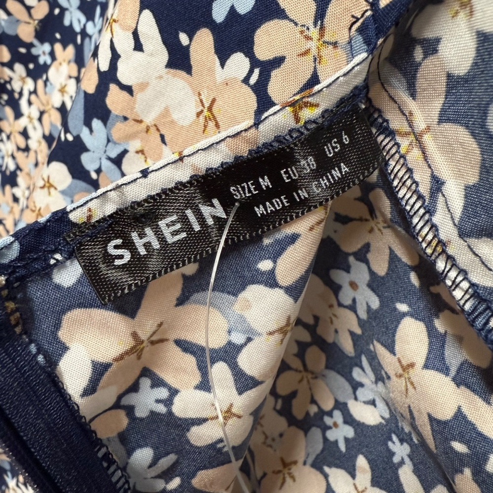 SHEIN Navy and Cream Floral Long Sleeve Dress - Picture 7 of 7